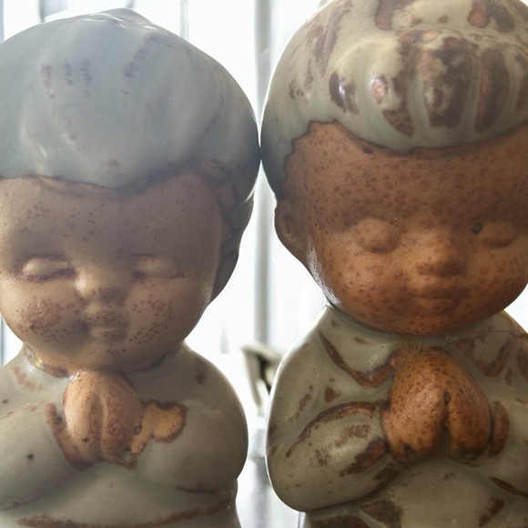 Vintage Praying Boy & Girl Salt and Pepper Shakers – Mid-Century Ceramic - Picture 8 of 8